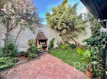 Casa · 152m² · 6 Ambientes · Venta Casa 6 Ambientes Jardín 152 m Cubiertos - Liniers