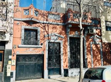 Casa · 240m² · 5 Ambientes · 1 Cochera · Venta Casa 6 Ambientes Patio y Terraza Boedo