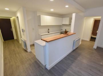 Departamento · 83m² · 4 Ambientes · 1 Cochera · Venta Departamento 2 Dorm. Cochera Pichincha