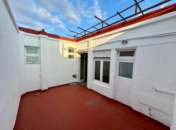 PH · 55m² · 1 Ambiente · Venta PH con Patio en Vicente Lopez Sobre Av Maipu