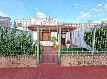 Casa · 71m² · 4 Ambientes · Venta Casa en Barrio Panamericano Apto Credito