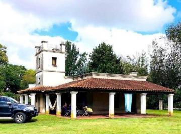 Casa · 167m² · 4 Ambientes · Casa en Venta - 3 Dorm. 2 Baños - 1.575 m² - General Belgrano