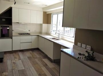 Departamento · 115m² · 6 Ambientes · Magnífico Dúplex Reciclado! 5 Ambientes Playroom y Terraza Propia!