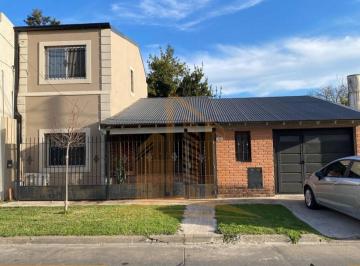 Casa de 6 ambientes, Campana · ¡Perfecta Para Ser Tu Próximo Hogar!