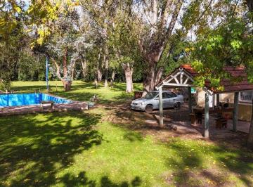 Quinta vacacional · 126m² · 3 Dormitorios · 1 Cochera · Venta Casa Quinta Gral Rodriguez Pileta Parrilla