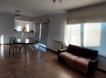 Casa · 83m² · 3 Ambientes · Venta Casa 3 Amb con Gran Parque en Balcarce