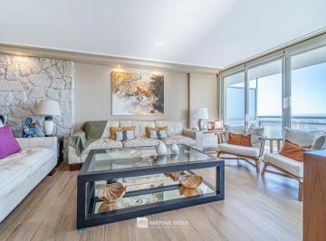 Departamento · 230m² · 5 Ambientes · 2 Cocheras · Departamento - Playa Chica