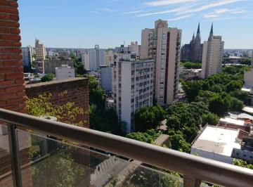 Departamento de 2 ambientes, La Plata · Luminoso y Amplio Semipiso Zona Plaza Moreno