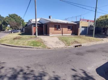 Casa de 4 ambientes, Rosario · Venta Casa 2 Dorm. en Barrio Belgrano