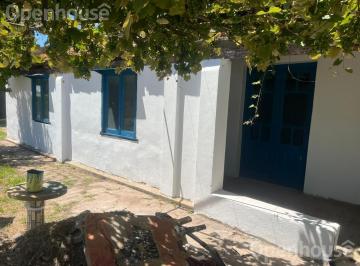 Casa · 200m² · Venta Campo 8 Has con Casa y Galpon en Diego Gaynor.