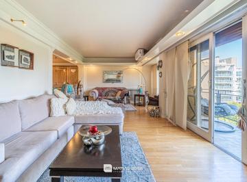 Departamento · 176m² · 4 Ambientes · 1 Cochera · Departamento - Plaza Mitre