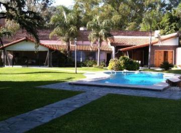 Casa · 1800m² · 4 Ambientes · Hermosa Casa a La Venta en Monte Grande, Esteban Echeverría