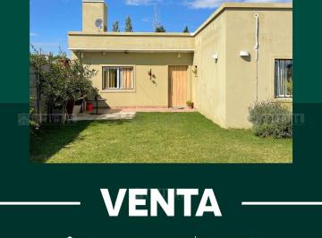 Casa · 56m² · 2 Ambientes · 1 Cochera · Casa en Venta en Alejandro Petion, Cañuelas, Resto de La Provincia