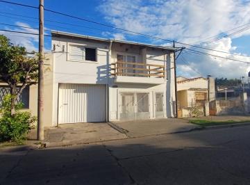 Casa · 313m² · 4 Ambientes · 4 Cocheras · Venta - Casa 2 Dorm. en Rosario - Zona Sur