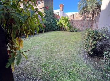 Casa · 2 Dormitorios · Hermosa Propiedad en Alquiler en Barrio Belgrano