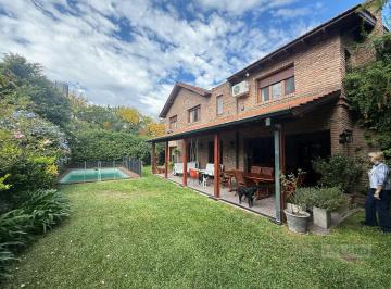 Casa · 280m² · 6 Ambientes · 3 Cocheras · Chalet Clásico en Venta con Pileta en La Horqueta, San Isidro