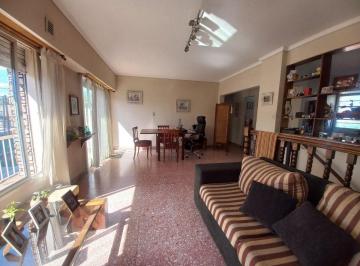PH · 78m² · 3 Ambientes · PH Al Frente 3 Ambientes en Venta Turdera.