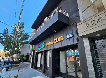 Local comercial · 230m² · 8 Ambientes · Popiedad en Venta Ideal Para Construir o Inversion
