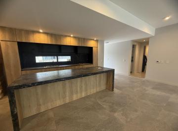 Casa · 163m² · 3 Dormitorios · 2 Cocheras · Venta Casa en Housing Villa Warcalde 3 Dorm.