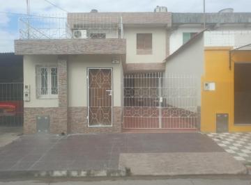 Casa · 190m² · 6 Ambientes · Casa en Venta - 5 Dorm. 2 Baños - Lules