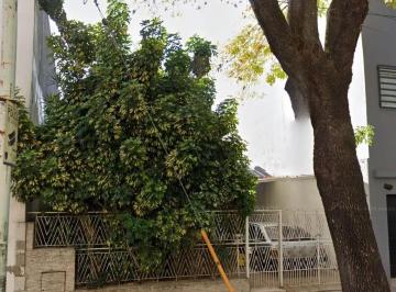 Terreno , Monte Castro · Lote de 8,70 X 34,62 con Casa Existente. Ideal Para Emprendimientos.