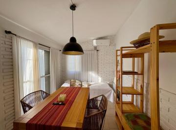Casa · 50m² · 2 Ambientes · 1 Cochera · Alquiler Casa Temporal Pileta