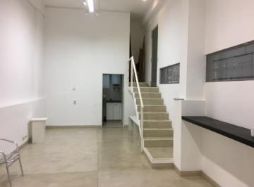 Local comercial · 40m² · 1 Ambiente · 1 Cochera · Local Estilo Loft con Cochera. Edificio con Amenities. Posibilidad de Hacerlo Residencial.