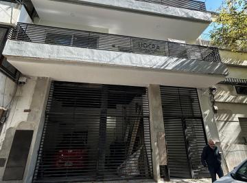 Local comercial · 180m² · 4 Ambientes · Local en Barrio Abasto a m de Pellegrini 200 m²