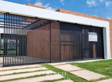 Casa · 174m² · 3 Ambientes · Venta - Casa 3Dorm. 3 Baños Planta Baja a Estrenar - Tejas IV