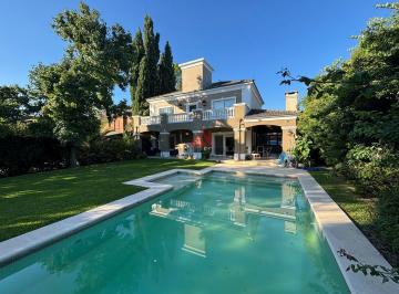 Casa · 184m² · 4 Ambientes · 2 Cocheras · Casa en Venta en La Delfina, Pilar, G. B. a. Zona Norte