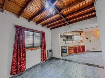 PH · 98m² · 5 Ambientes · 1 Cochera · PH en Venta Berisso 3 Dorm.