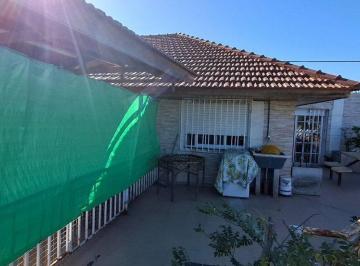 Casa · 313m² · 7 Ambientes · 1 Cochera · Venta Casa 7 Ambientes + Local en Glew