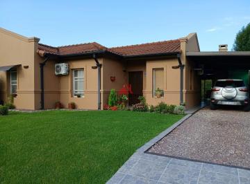 Casa · 78m² · 4 Ambientes · 1 Cochera · Casa en Venta en La Candela, Pilar, G. B. a. Zona Norte