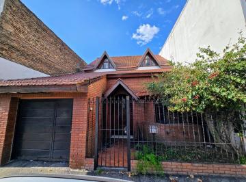 Casa · 295m² · 5 Ambientes · 2 Cocheras · Chalet en Venta en Ramos Mejía