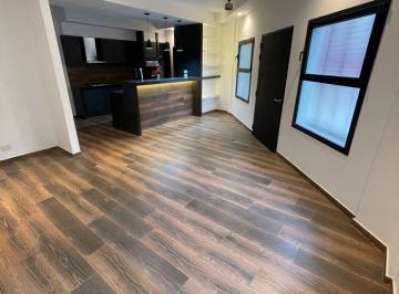 PH de 5 ambientes, Almagro · Venta - Almagro - PH 5 Amb Reciclado a Nuevo!