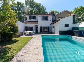 Casa · 280m² · 6 Ambientes · 3 Cocheras · Casa en Venta en San Isidro
