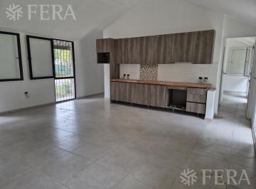 Casa de 3 ambientes, Berazategui · Venta Casa 3 Ambientes con Cochera en El Pato