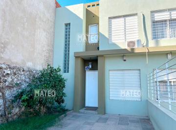 Casa de 3 ambientes, Moreno · Dúplex, en Alquiler a 8 Cuadras de La Estación de Paso del Rey.