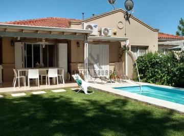 Casa · 71m² · 3 Ambientes · 1 Cochera · Casa en Venta en La Candela, Pilar, G. B. a. Zona Norte