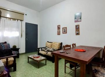 Casa · 80m² · 4 Ambientes · 2 Cocheras · Venta Casa C/mono en Moreno Sur