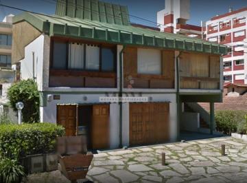 Departamento · 70m² · 2 Ambientes · 1 Cochera · ¡Oportunidad Unica Frente Al Mar! Departamento de 2 Ambientes + Cochera Cerrada