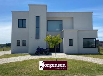 Casa de 4 ambientes, Escobar · Espectacular Casa en Venta - Riberas, Puertos