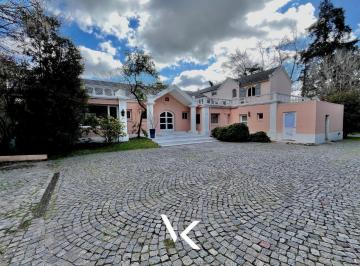 Casa · 621m² · 11 Ambientes · 4 Cocheras · Casa en Venta en Argentino Golf Club