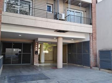 Departamento · 48m² · 2 Ambientes · Hermoso 2 Ambientes con Balcón y Patio 1en Flores