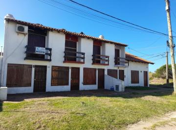 Casa · 3 Ambientes · 1 Cochera · Casa en Costa Azul
