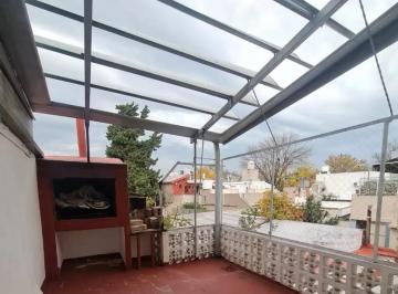 PH de 3 ambientes, Villa Real · PH 3 Amb con Patio y Cochera - Zona Residencial de Villa Real