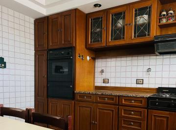 Departamento de 5 ambientes, Quilmes · Departamento en Venta 4 Ambientes Quilmes Centro 2 Cocheras