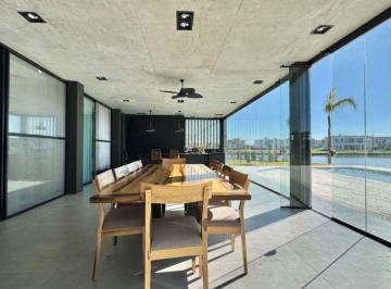 Casa · 600m² · 6 Ambientes · 2 Cocheras · Casa Venta 6 Ambientes a La Laguna Terralagos