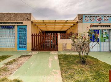 Casa · 170m² · 4 Ambientes · 1 Cochera · Venta Casa en Colinas 4 Amb con Patio Permuta