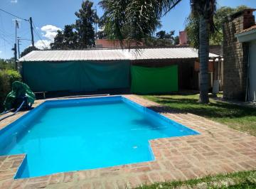Quinta vacacional · 160m² · 3 Dormitorios · 1 Cochera · Venta Quinta Trujui Moreno con Pileta